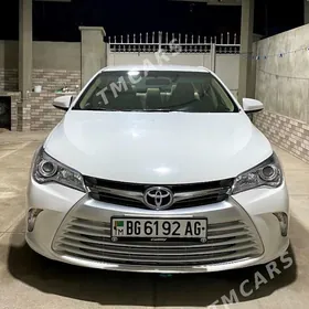 Toyota Camry 2015