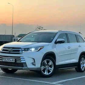 Toyota Highlander 2019