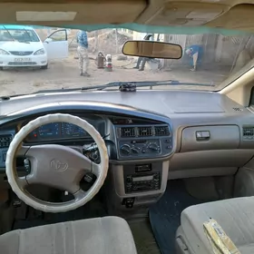 Toyota Sienna 2000