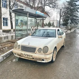 Mercedes-Benz E55 AMG 1998