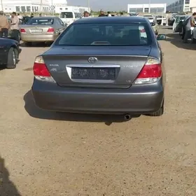 Toyota Camry 2004