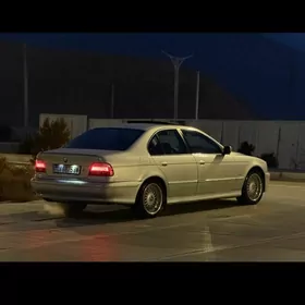 BMW E39 2003