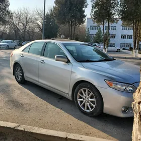 Toyota Camry 2011