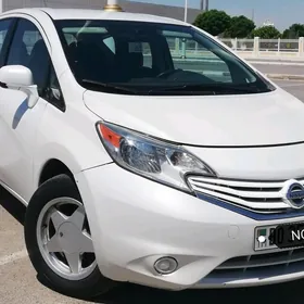 Nissan Versa Note 2013