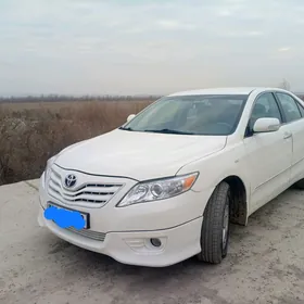 Toyota Camry 2011