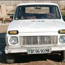 Lada Niva 1990