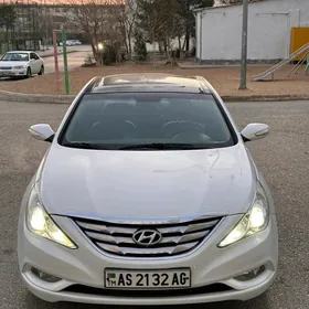 Hyundai Sonata 2011