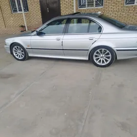 BMW E39 1999