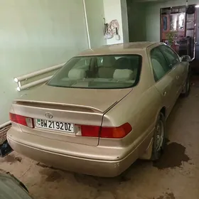 Toyota Camry 2000