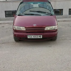 Toyota Previa 1991