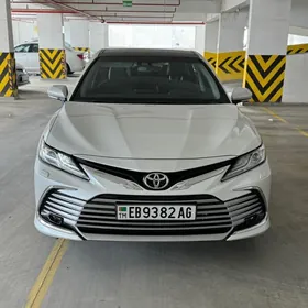 Toyota Camry 2024