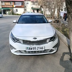 Kia Optima 2019