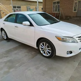 Toyota Camry 2010