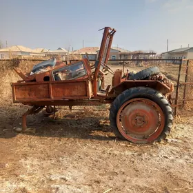 MTZ T-28 1980