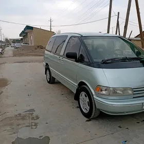 Toyota Previa 1992