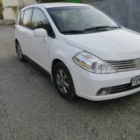 Nissan Versa 2010