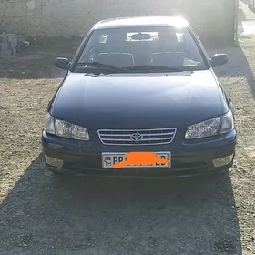 Toyota Camry 1998