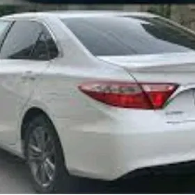 Camry 15-17ý. spoller-banan