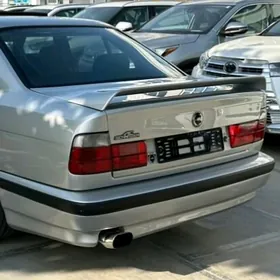 BMW 525  BANANY  BAGAÇNYÑKY ARASAJA