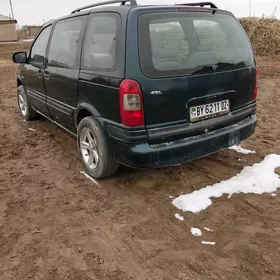 Opel Sintra 1999