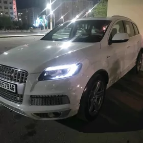 Audi Q7 2013