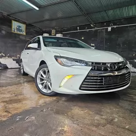 Toyota Camry 2017