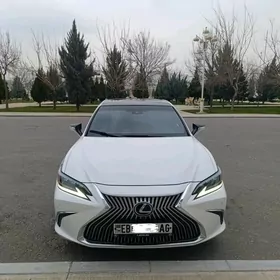 Lexus ES 350 2021