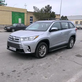 Toyota Highlander 2019