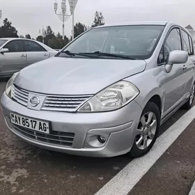 Nissan Versa 2010