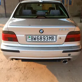 BMW E39 2000