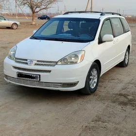 Toyota Sienna 2005