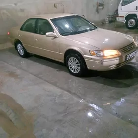 Toyota Camry 1998