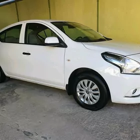 Nissan Sunny 2014