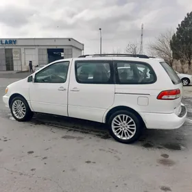 Toyota Sienna 2002