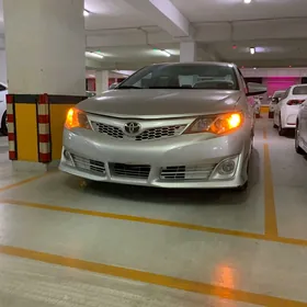 Toyota Camry 2012