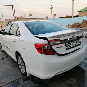 Toyota Camry 2012