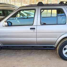 Nissan Pathfinder 2002