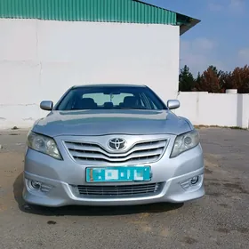 Toyota Camry 2010