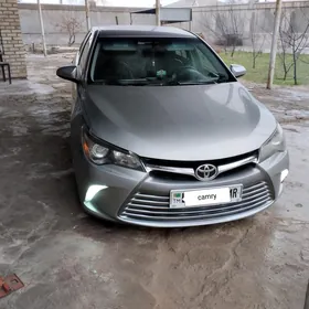 Toyota Camry 2015