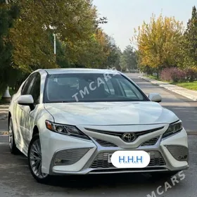 Toyota Camry 2020