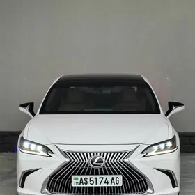 Lexus ES 350 2019