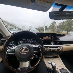 Lexus ES 350 2016