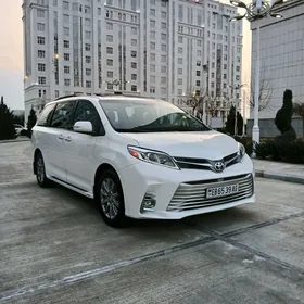 Toyota Sienna 2017