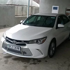 Toyota Camry 2015