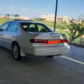 Toyota Camry 2000