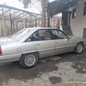 Opel Omega 1990