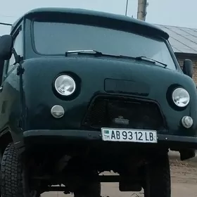 UAZ 2206 1989