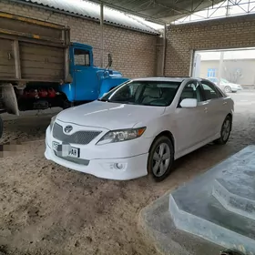 Toyota Camry 2010