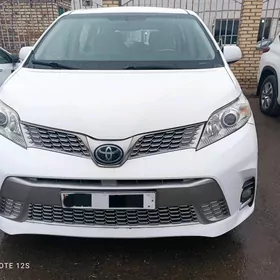 Toyota Sienna 2010