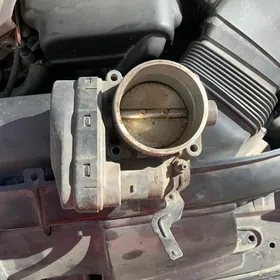 zaslonka 2.5 motor